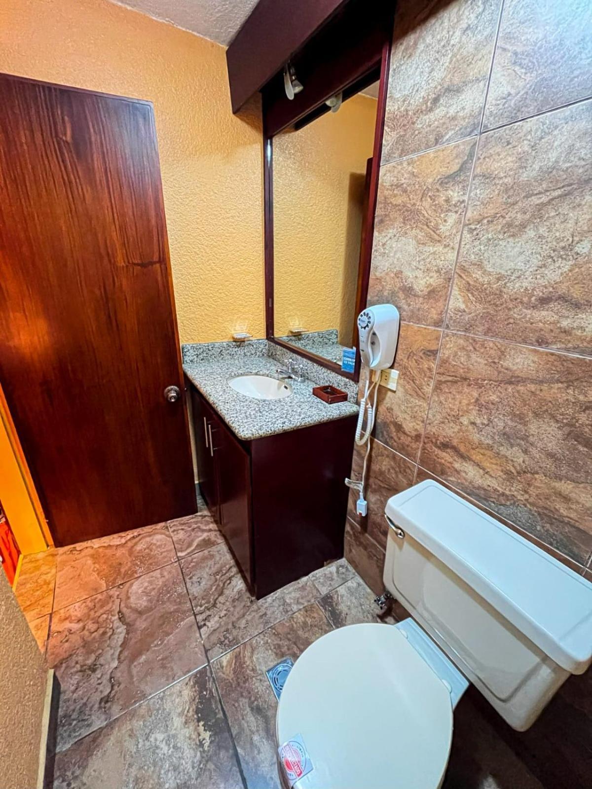 Hotel Rodelu Latacunga Ngoại thất bức ảnh